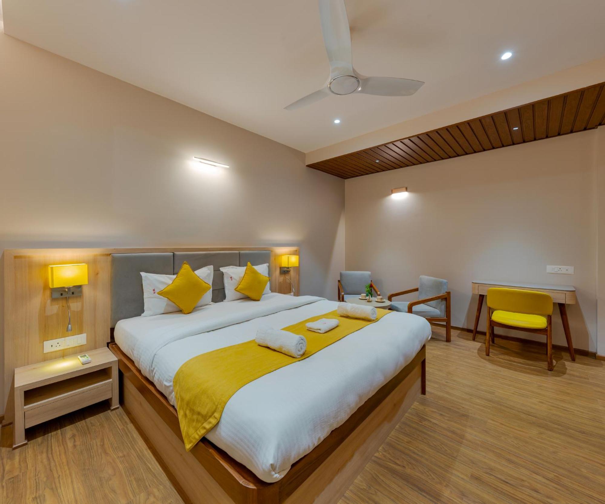 Hotel Woodland Kolhapur Exterior photo