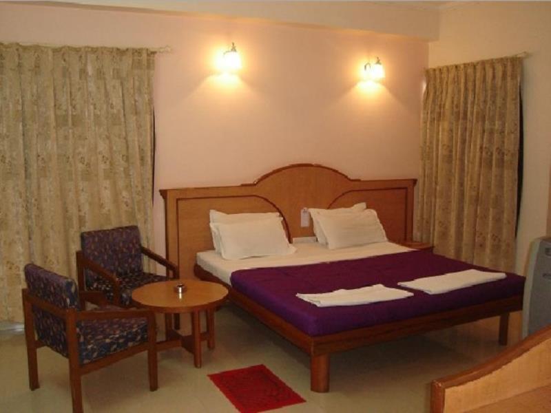 Hotel Woodland Kolhapur Exterior photo